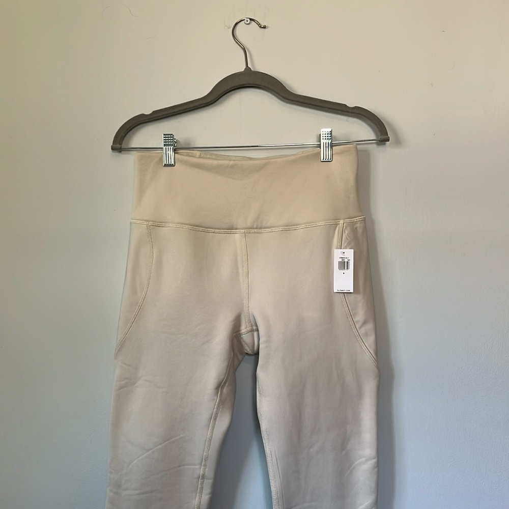 NWT Old Navy Fleece Lined Leggings